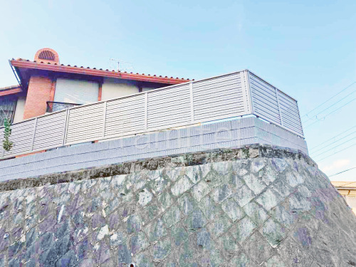 ブロック塀 (化粧ブロック) ユニソン ジャスティ アルミ形材 フェンス LIXIL AB YL3型 横ルーバー3 目隠し
