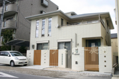 新築セミクローズ外構
