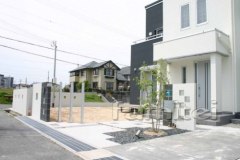 アプローチ タイル貼り