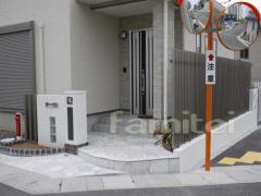 アプローチ 乱形石貼