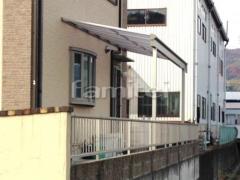 勝手口屋根 YKKヴェクターテラス屋根1階