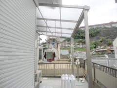 洗濯干し屋根 フラットテラス1階