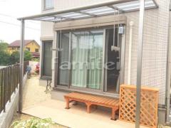 洗濯干し屋根 LIXILライザーテラス1階 床タイル貼り