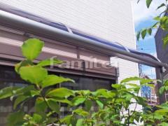 雨除け屋根 LIXILライザーテラス1階