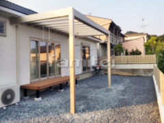 雨除け屋根 YKKリレーリアテラス1階 人工木ウッドデッキ リウッドデッキ200