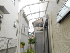 洗濯干し屋根 LIXILスピーネ1階 木目調タイルデッキ 名古屋モザイク ウッド調
