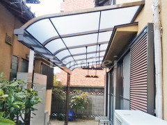 雨除け屋根 LIXILスピーネ1階