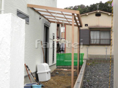 フル木製調雨除け屋根 LIXILシュエット1階 カーポート YKKレイナポート縦1.5台