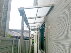 雨除け屋根 LIXILスピーネ1階