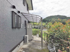 雨除け屋根 YKKヴェクター1階