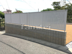 目隠しフェンス塀 LIXILライシス4型 境界フェンス塀 YKKイーネット2F型