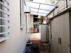 雨除け屋根 YKKヴェクターテラス1階