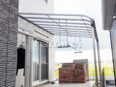 雨除け屋根 LIXILスピーネ1階