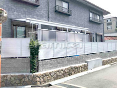 目隠しフェンス塀 LIXILプレスタ8型 雨除け屋根 スピーネ1階 目隠しパネル