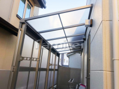 雨除け屋根 YKKソラリア1階用連棟 デザインアルミ角柱