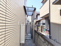 洗濯干し屋根 LIXIL独立式フーゴF1階