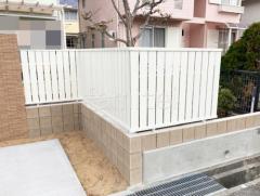 リフォームシンプル セミクローズ外構