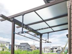 フル木製調テラス屋根 人工木材ウッドデッキ