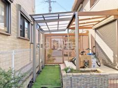 テラス屋根 人工木材ウッドデッキ
