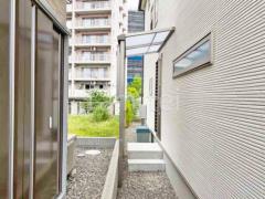 雨除け屋根 LIXILスピーネ1階