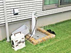 ピンコロ囲い水受け(パン) 土間モルタル仕上げ 洗い場