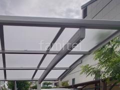 本体色:プラチナステン 屋根色:ト-メイマット