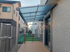 テラス屋根 人工木ウッドデッキ