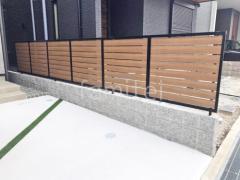 ブロック塀 (化粧ブロック) ユニソン リブスプリットn アルミ形材 フェンス LIXIL 木製調AB YS3型 横スリット3 目隠し 木調・ラティス