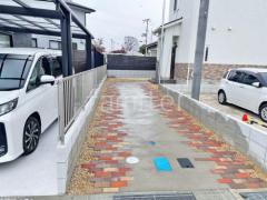 駐車場ガレージ床 土間コンクリート インターロッキング ユニソン カルタブリック